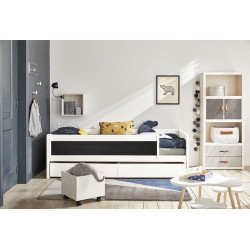 LIFETIME KIDSROOMS bed with blackboard bedfront 